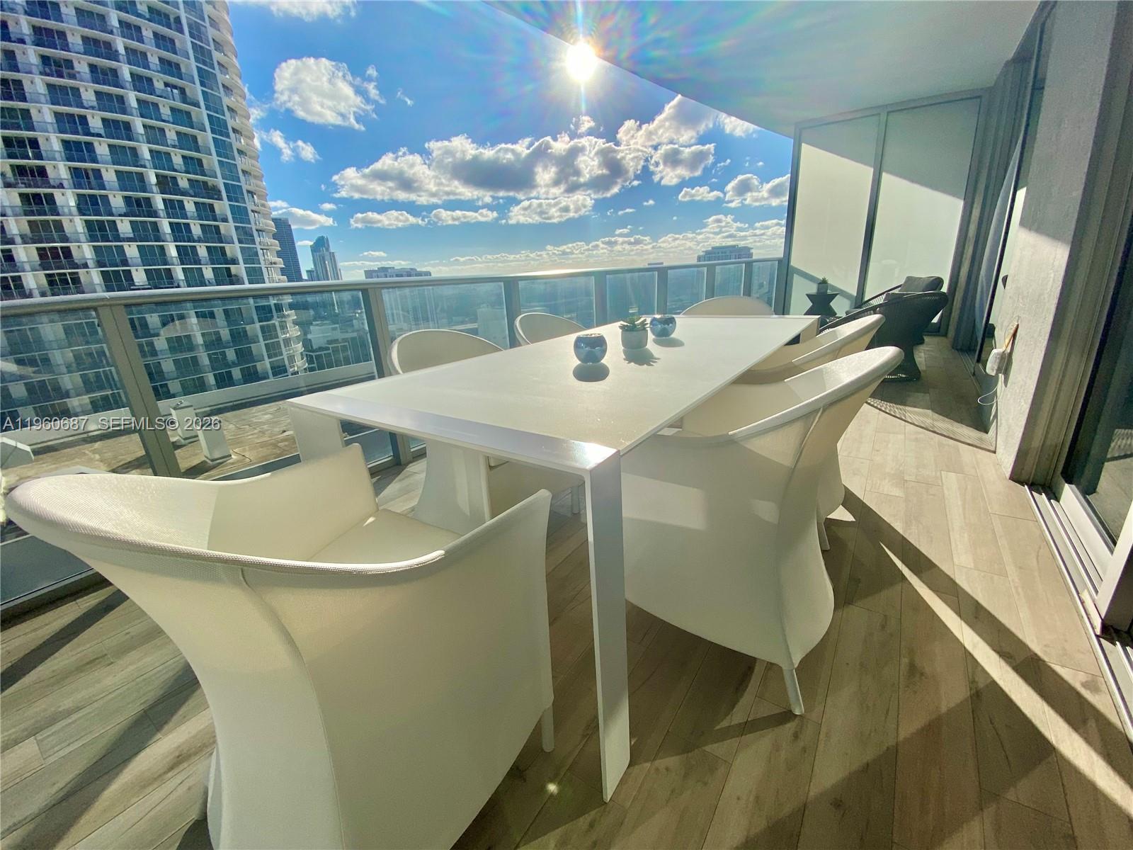 image Aria on the Bay2