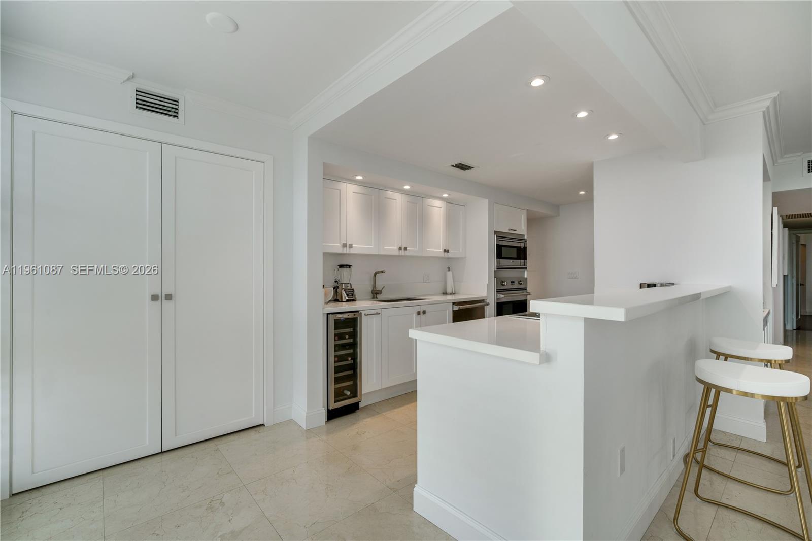 image Towers of Key Biscayne22