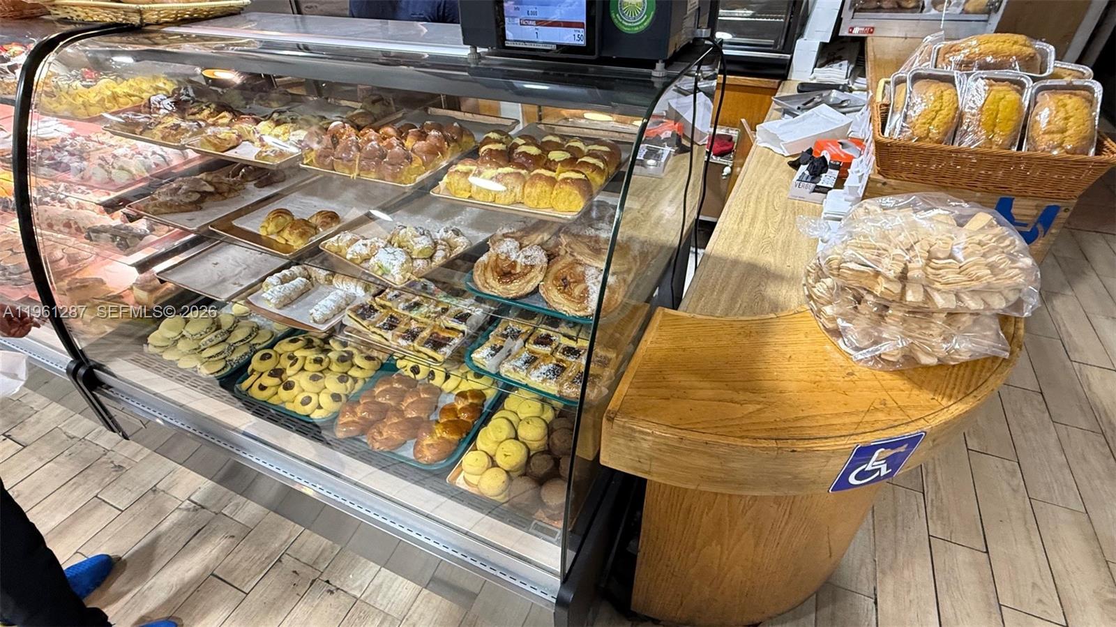 1305 SW 8th St Miami, FL 33135