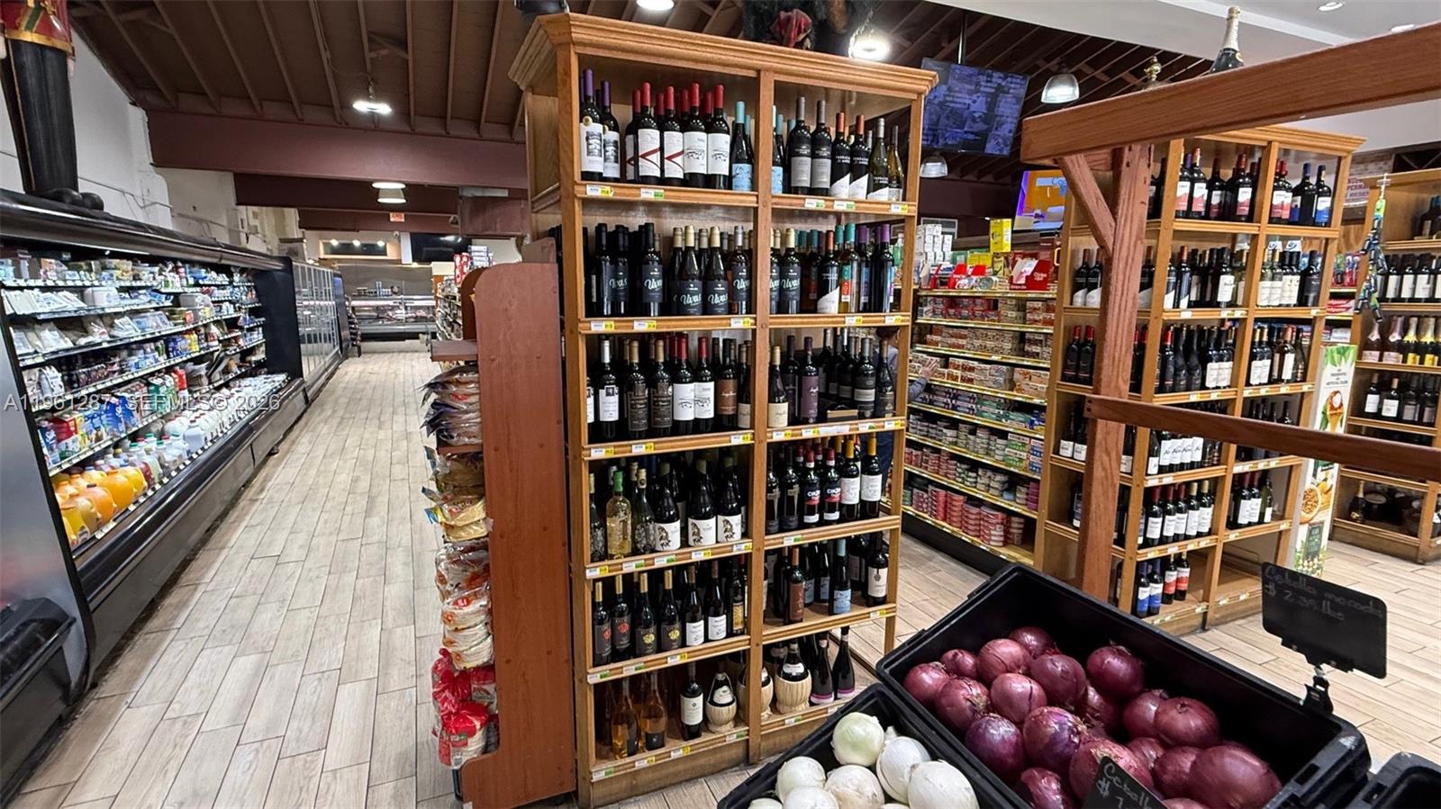 1305 SW 8th St Miami, FL 33135