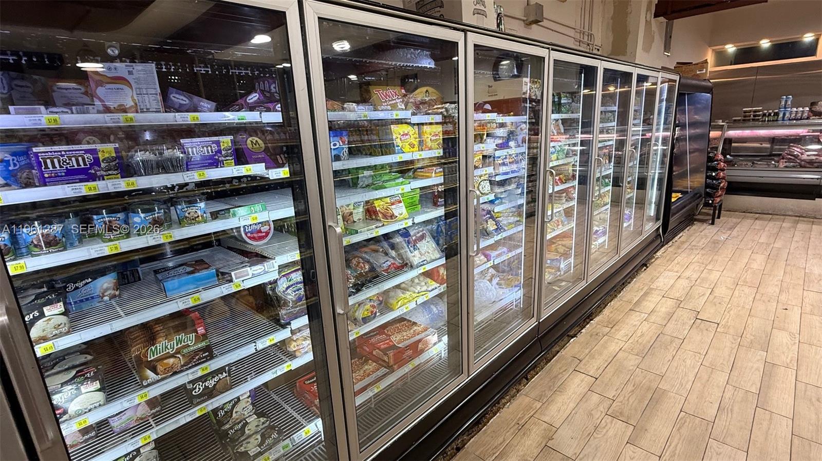 1305 SW 8th St Miami, FL 33135