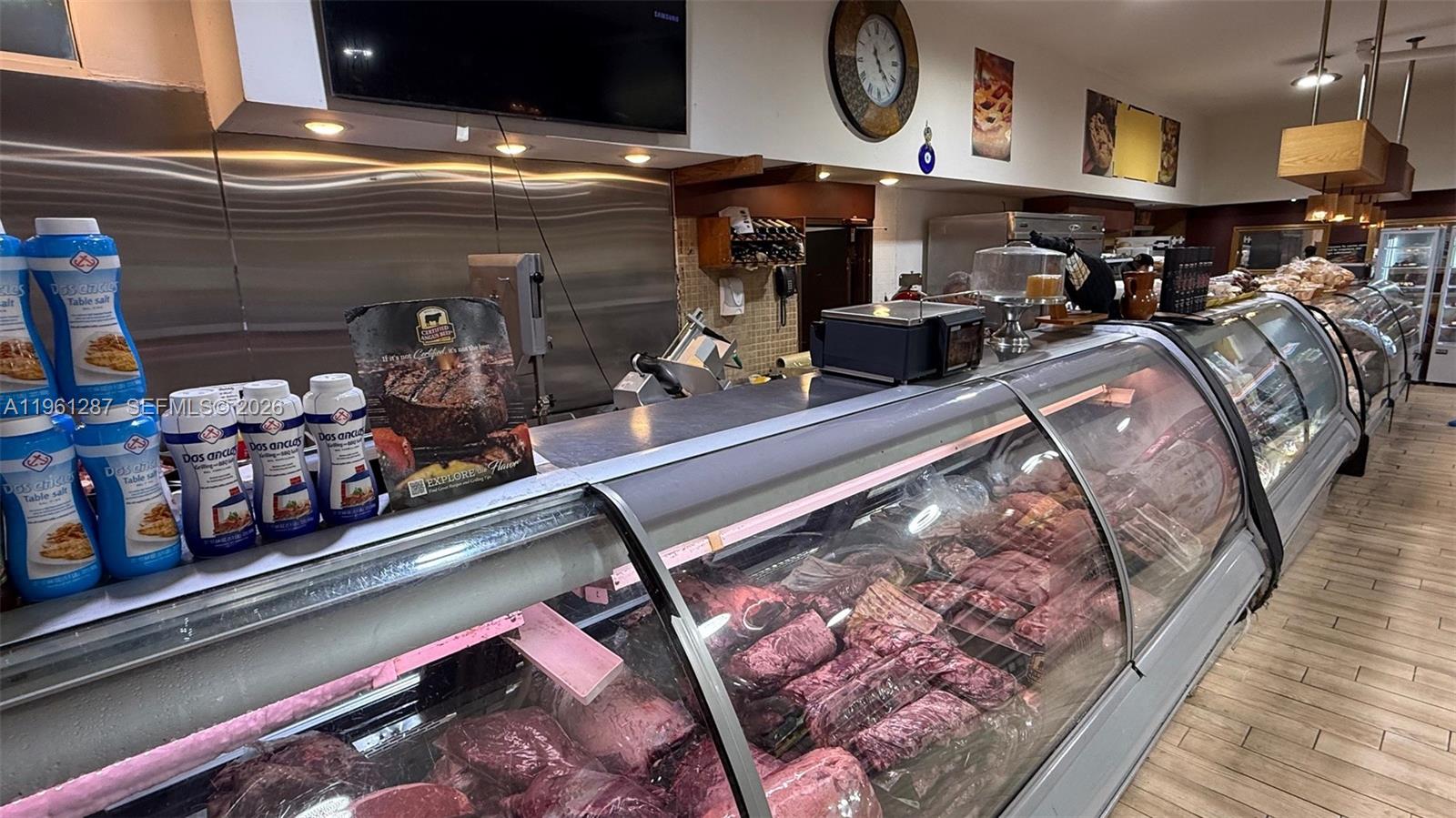 1305 SW 8th St Miami, FL 33135