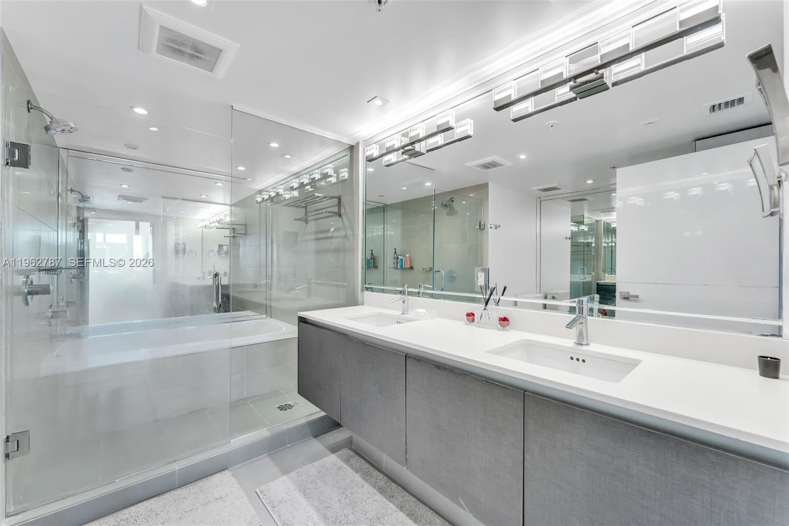 6620 Indian Crk Dr #609 Miami Beach, FL 33141