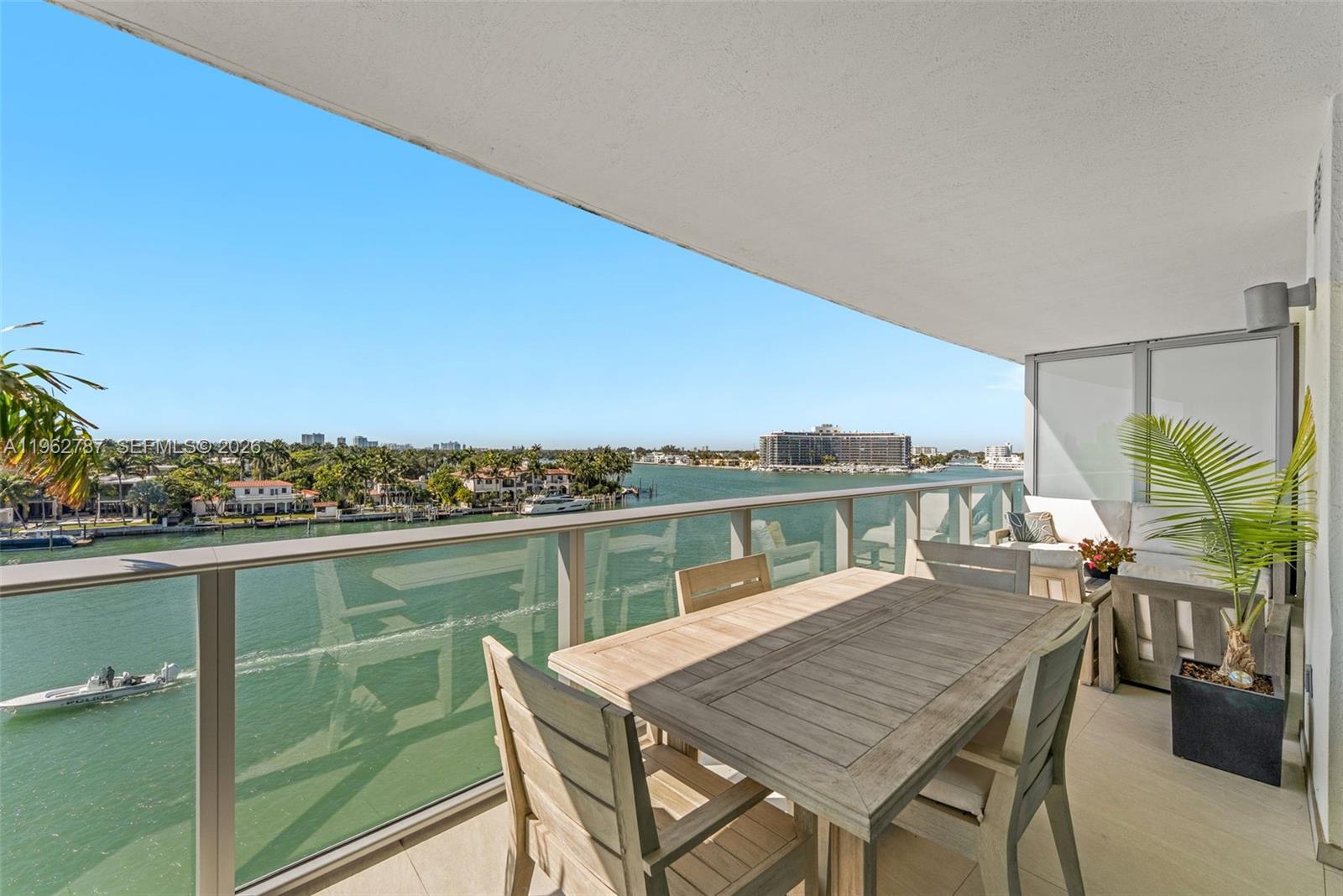 6620 Indian Crk Dr #609 Miami Beach, FL 33141