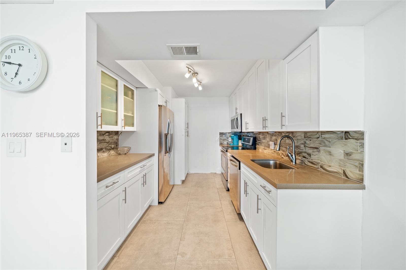 2101 S Ocean Dr #2304 Hollywood, FL 33019