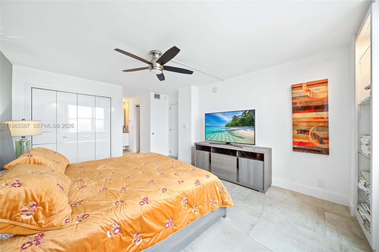 2101 S Ocean Dr #2304 Hollywood, FL 33019