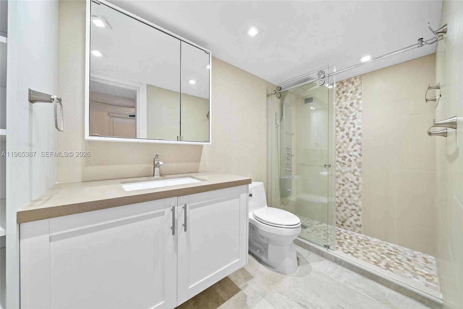 2101 S Ocean Dr #2304 Hollywood, FL 33019