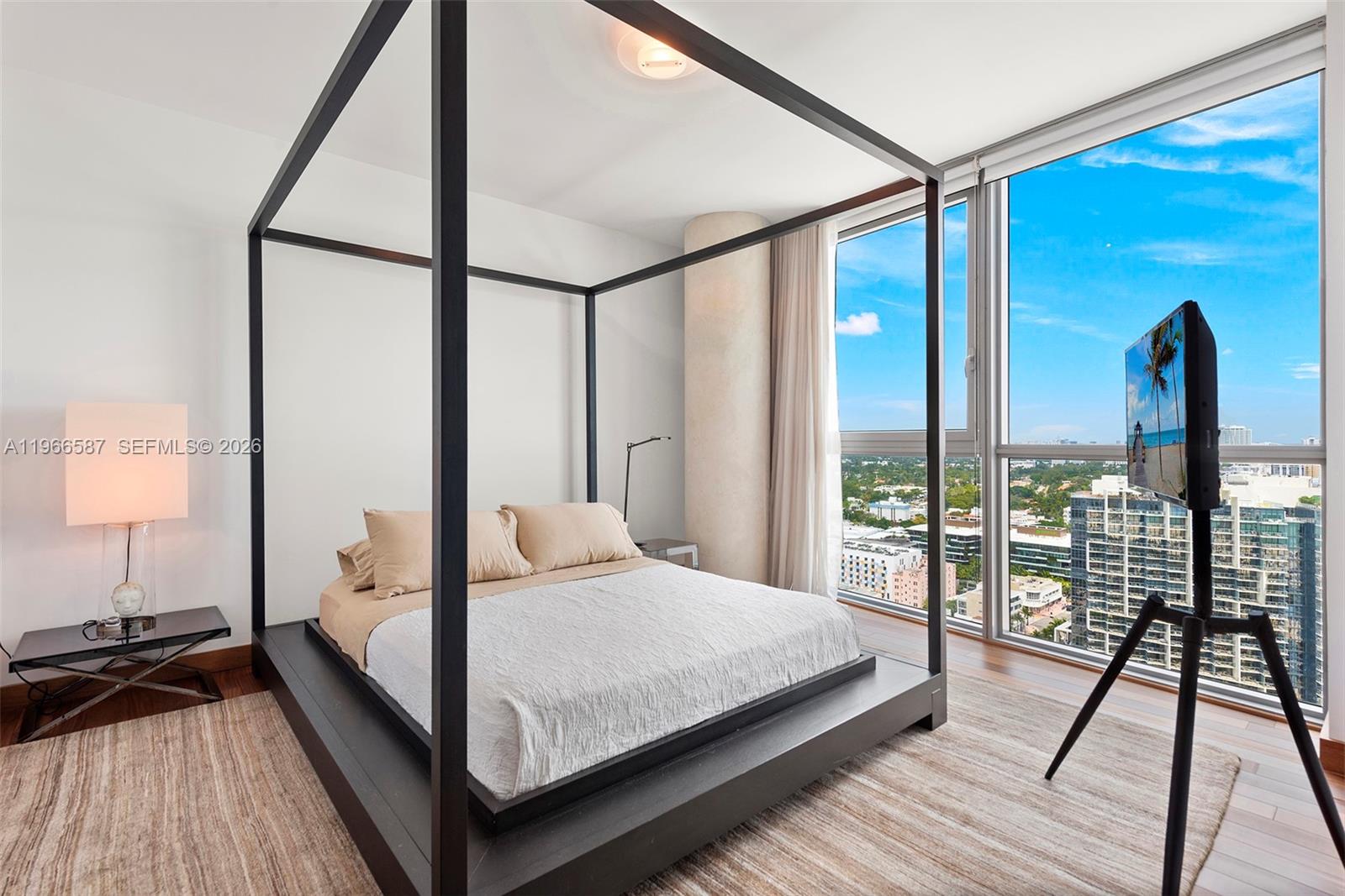 101 20th St #3105 Miami Beach, FL 33139