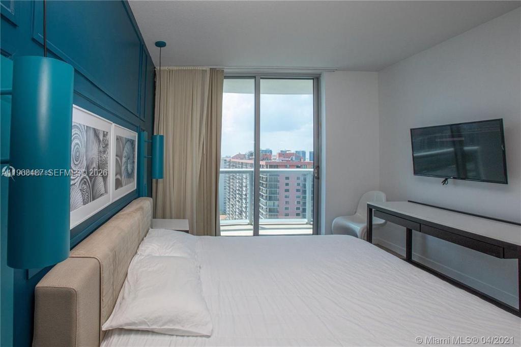 image Sole on the Ocean20