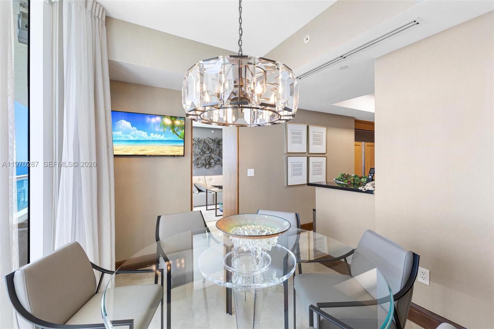 image Acqualina Residences14