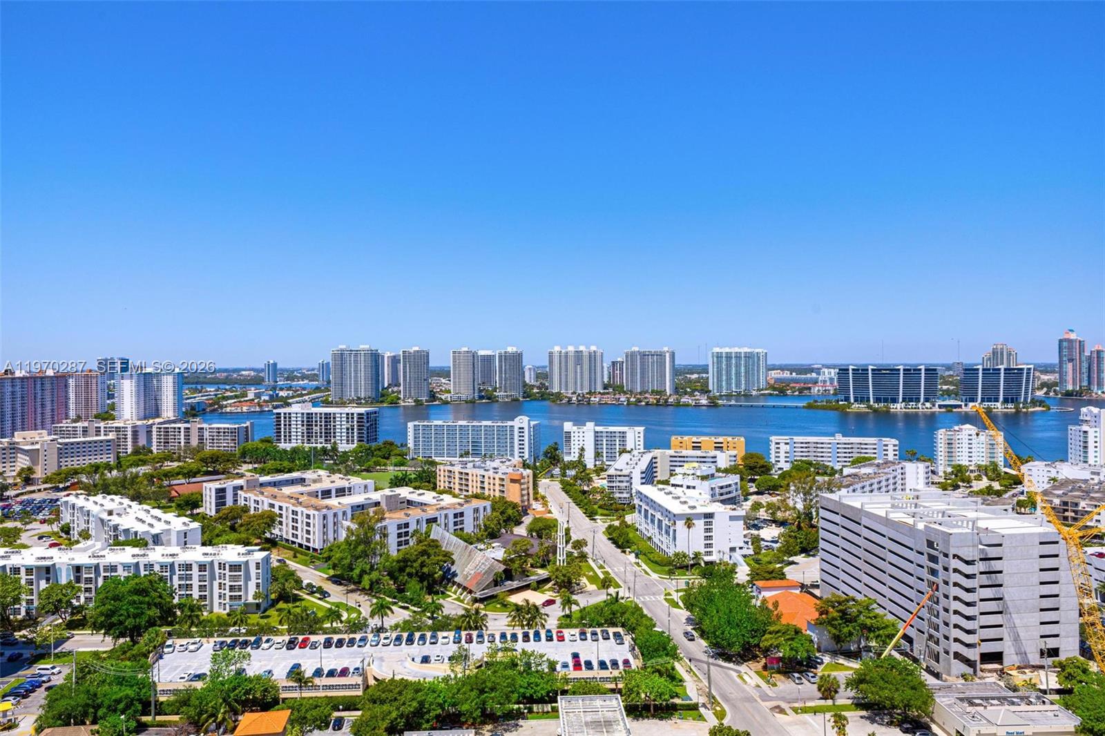 image Acqualina Residences20