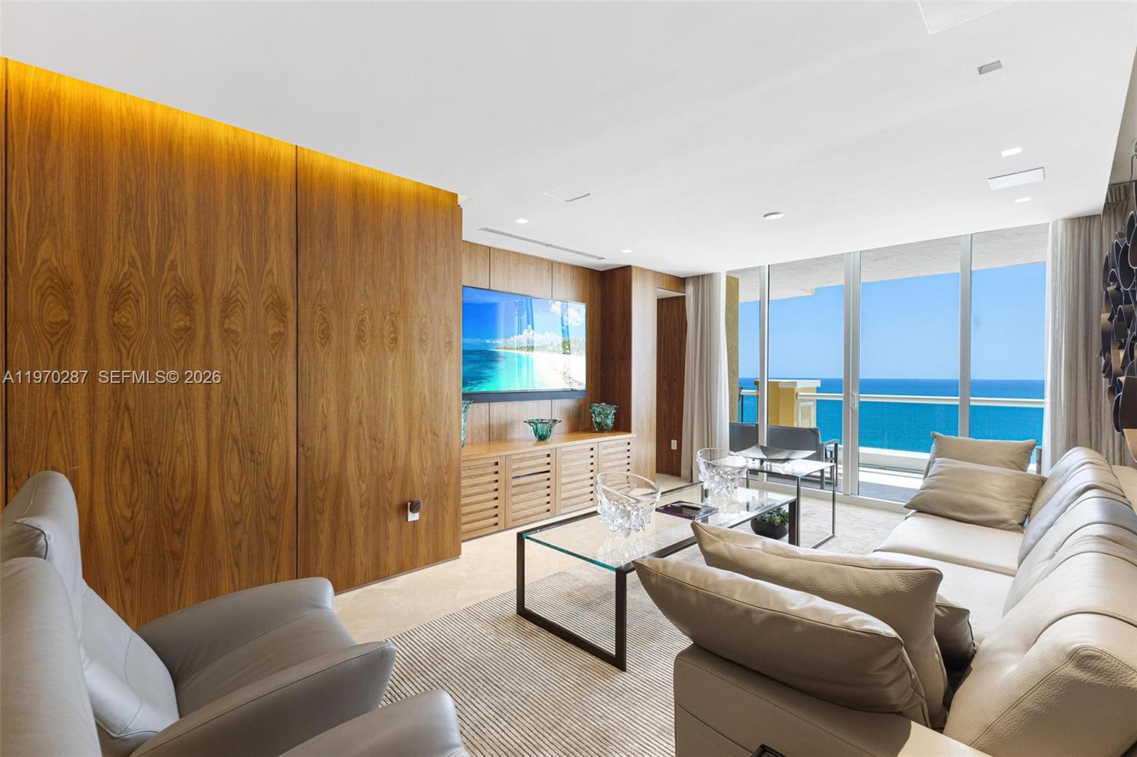 image Acqualina Residences2