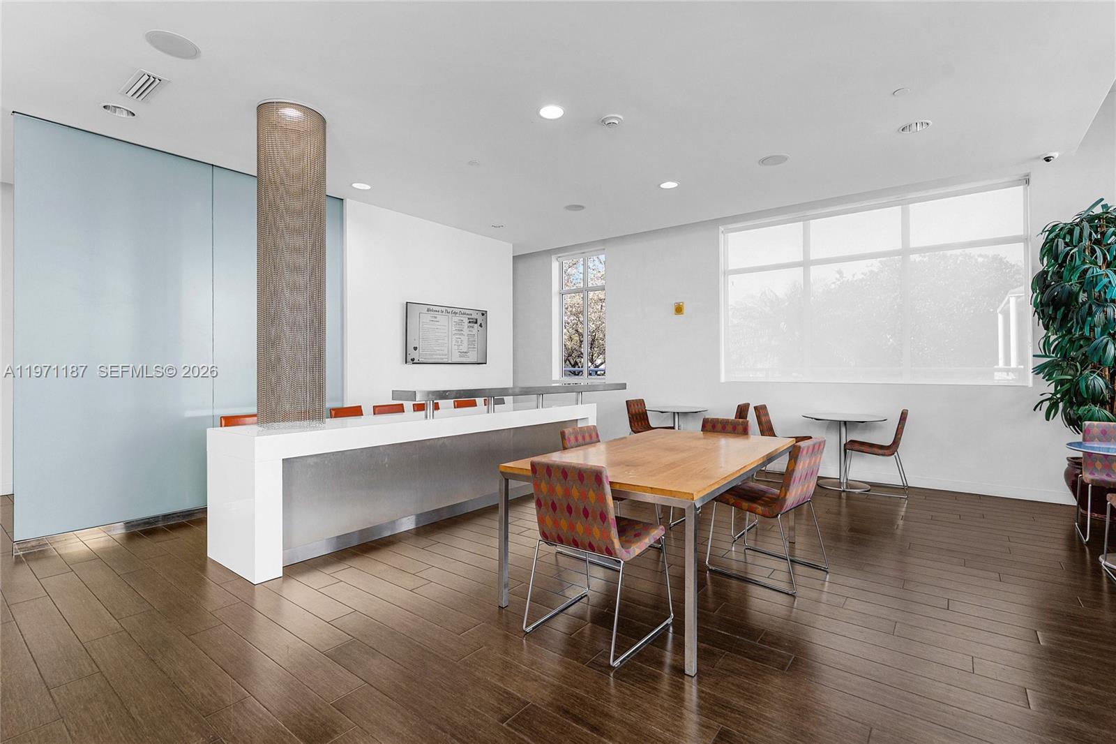 300 S Australian Ave #812 West Palm Beach, FL 33401