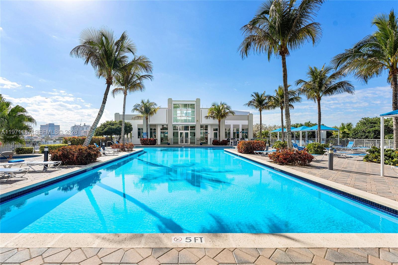 300 S Australian Ave #812 West Palm Beach, FL 33401