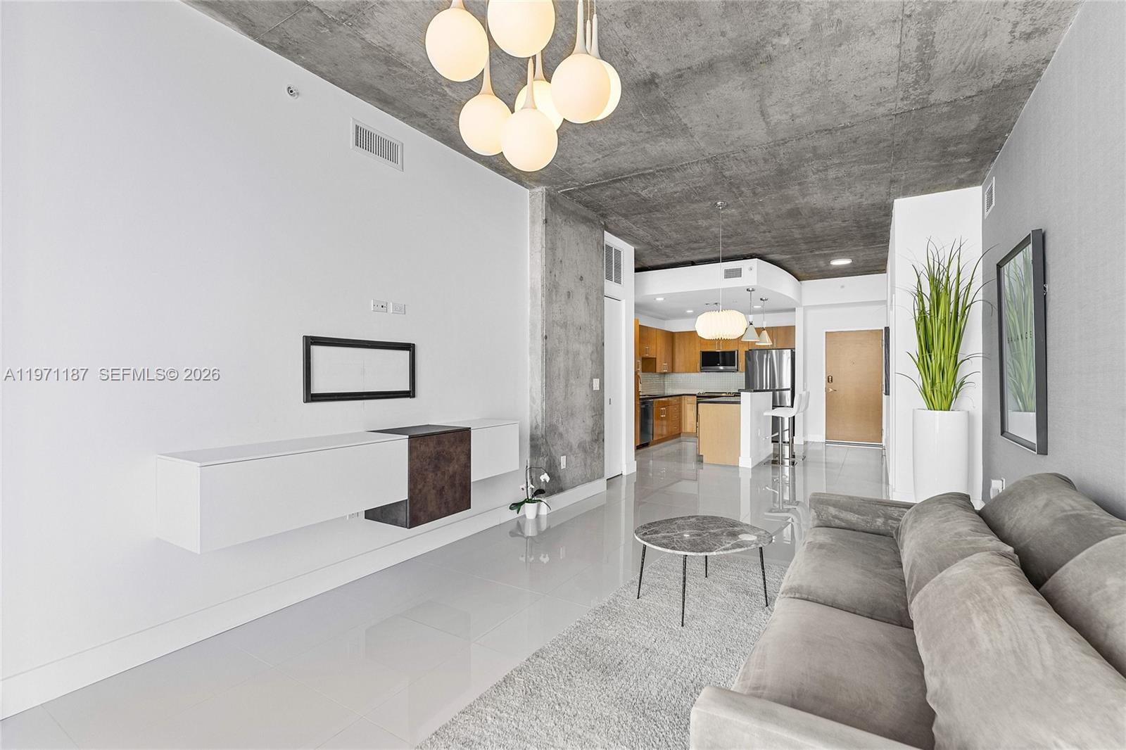 300 S Australian Ave #812 West Palm Beach, FL 33401