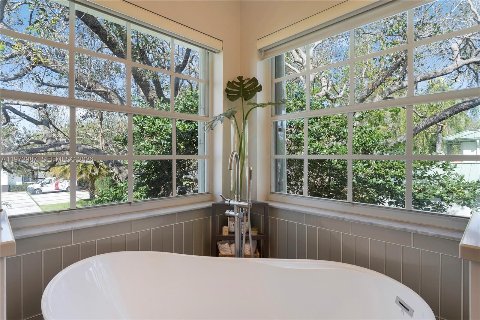 16085 SW 84th Pl Palmetto Bay, FL 33157