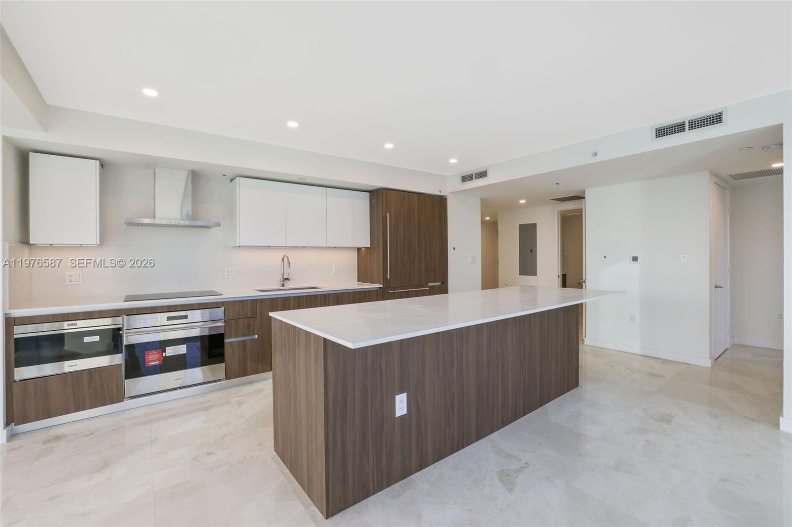 1500 Bay Rd #N-0516 Miami Beach, FL 33139