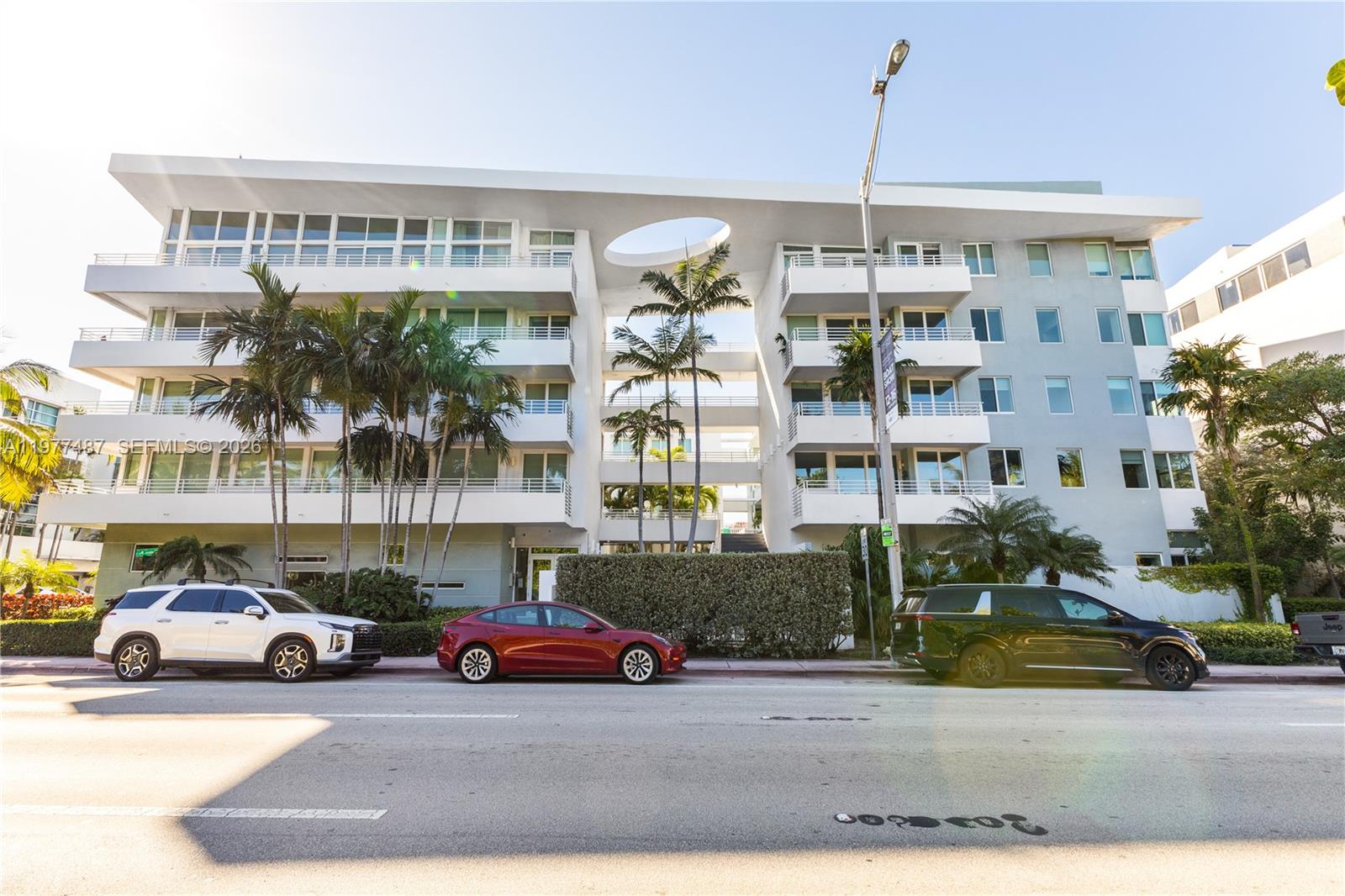 7800 Collins Ave #302 Miami Beach, FL 33141
