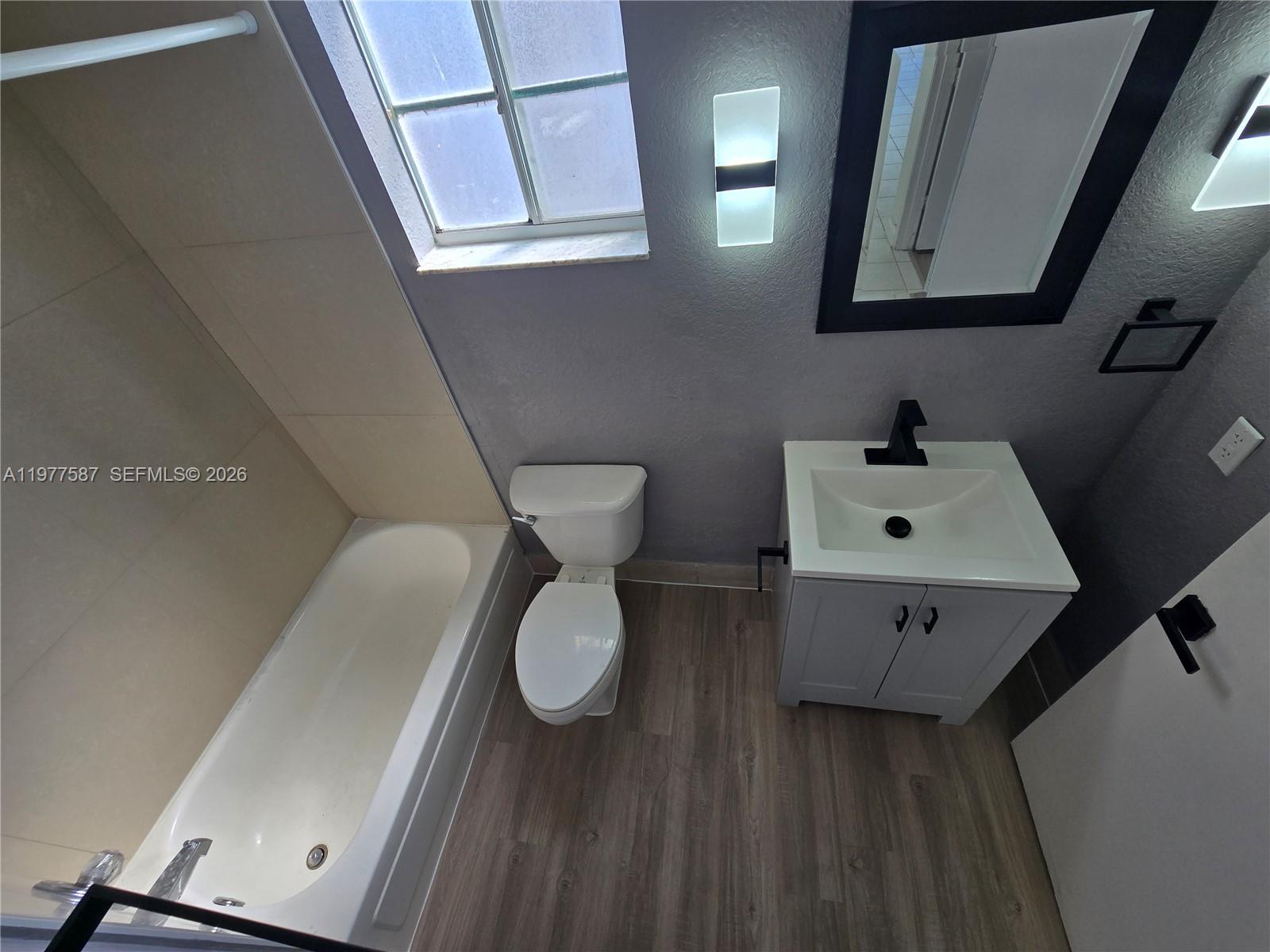 12555 NW 11th Way #103 Miami, FL 33182