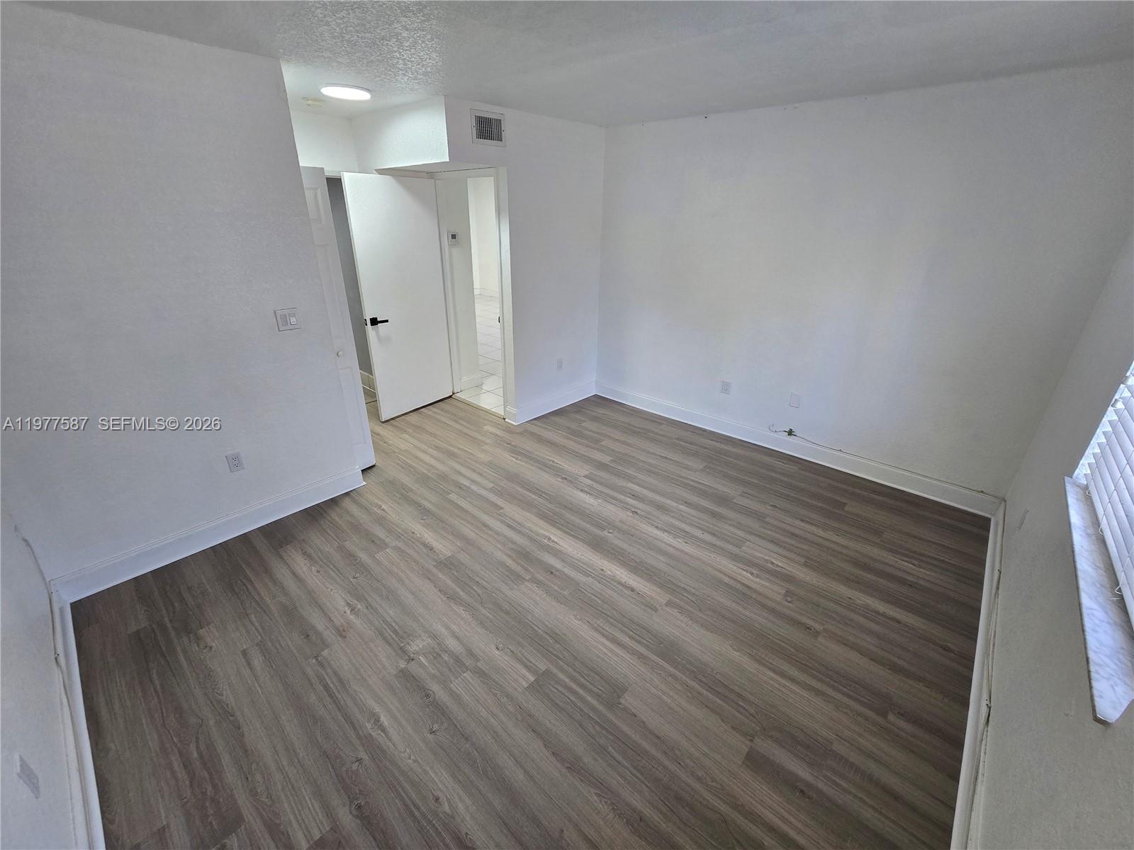 12555 NW 11th Way #103 Miami, FL 33182