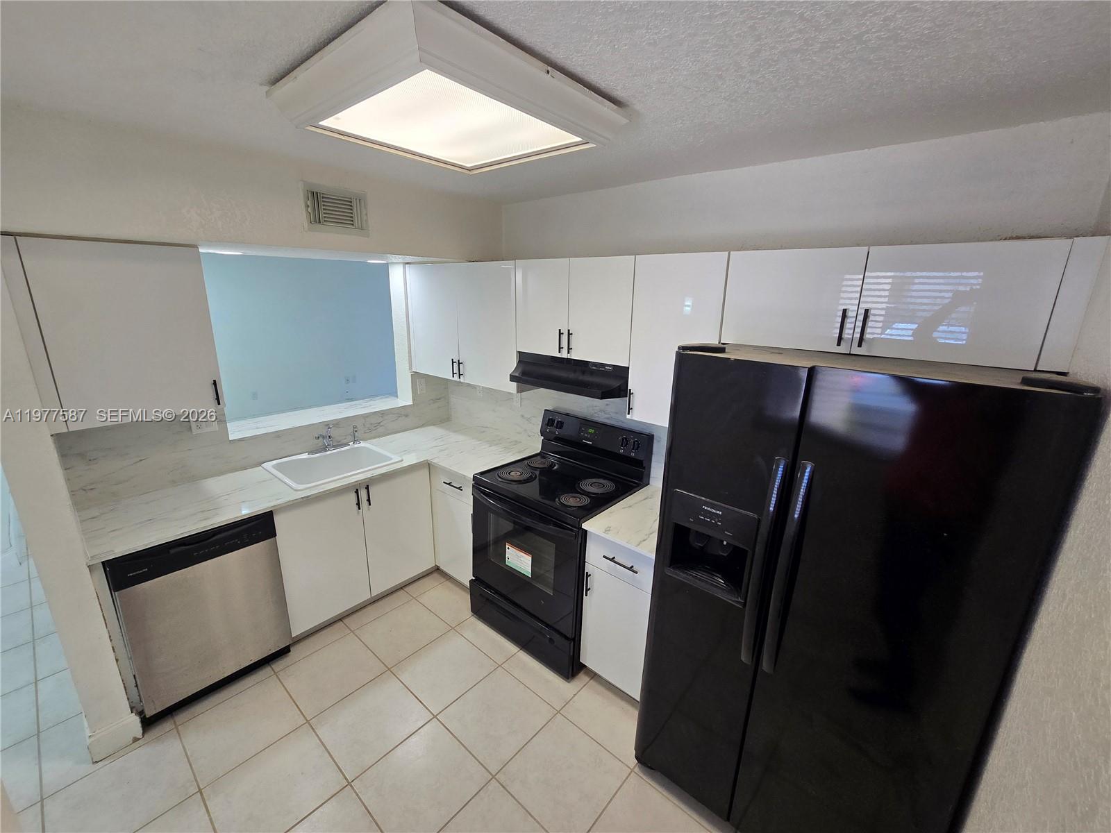 12555 NW 11th Way #103 Miami, FL 33182