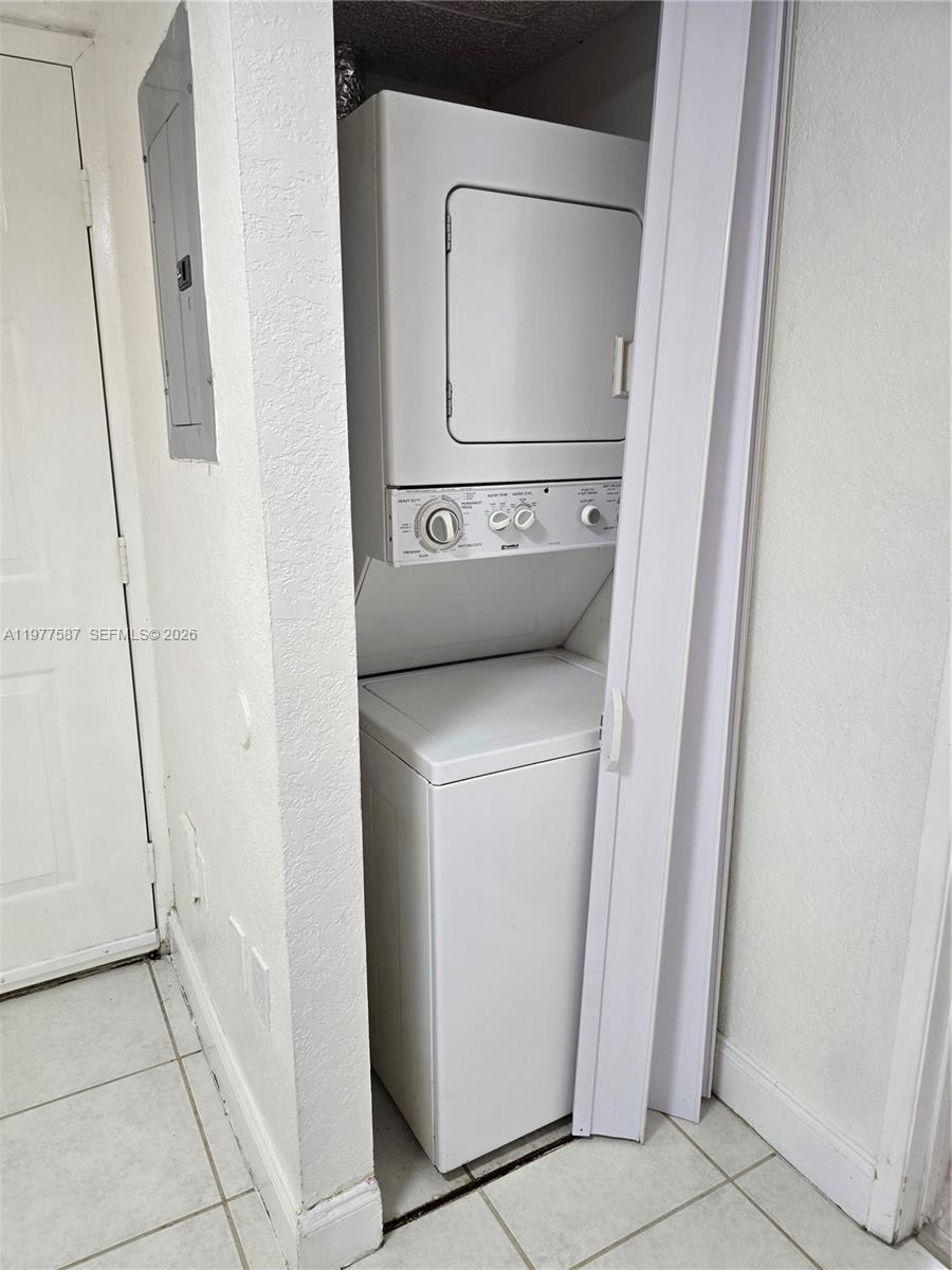 12555 NW 11th Way #103 Miami, FL 33182