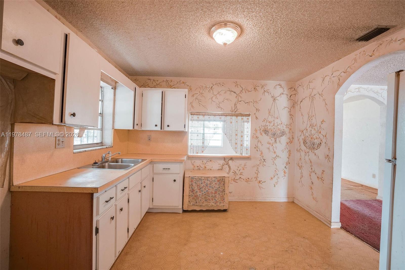 4531 SW 20th St West Park, FL 33023