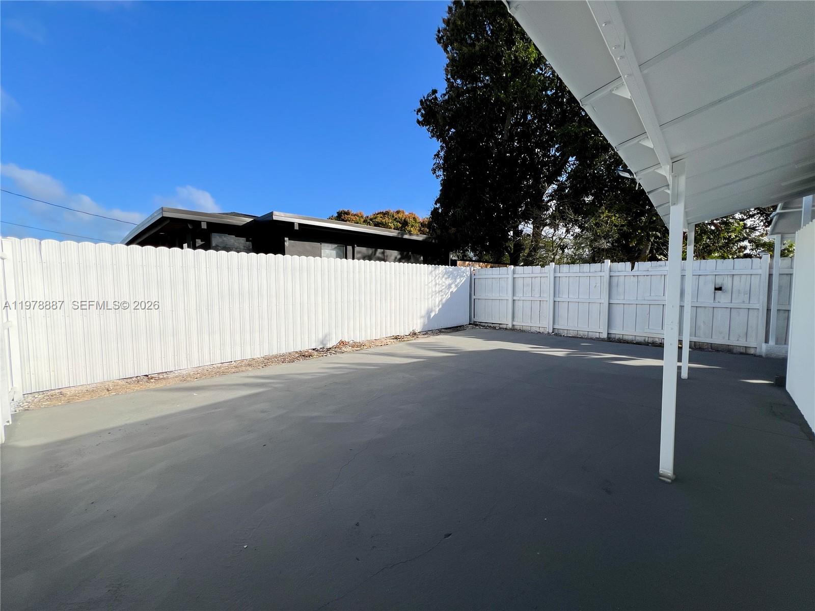 10090 W Fern St Miami, FL 33157