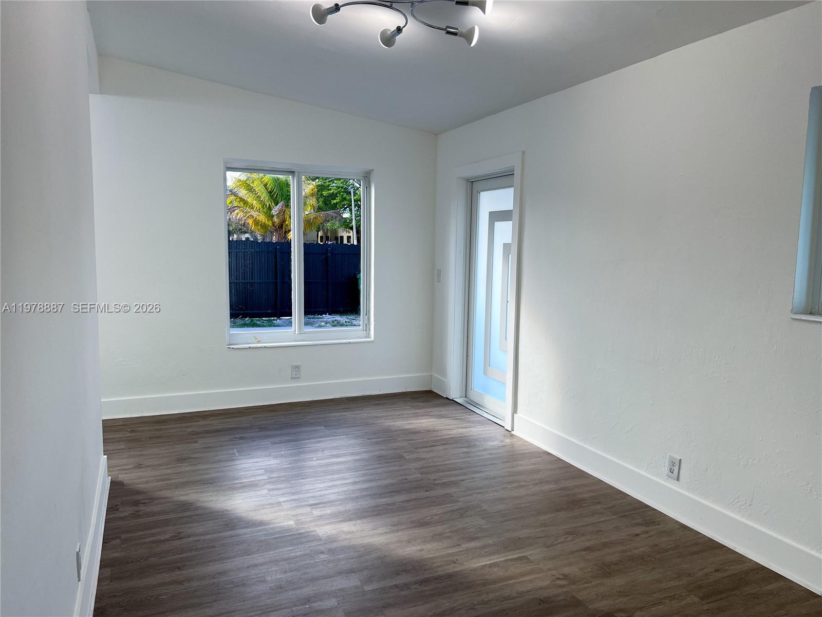 10090 W Fern St Miami, FL 33157