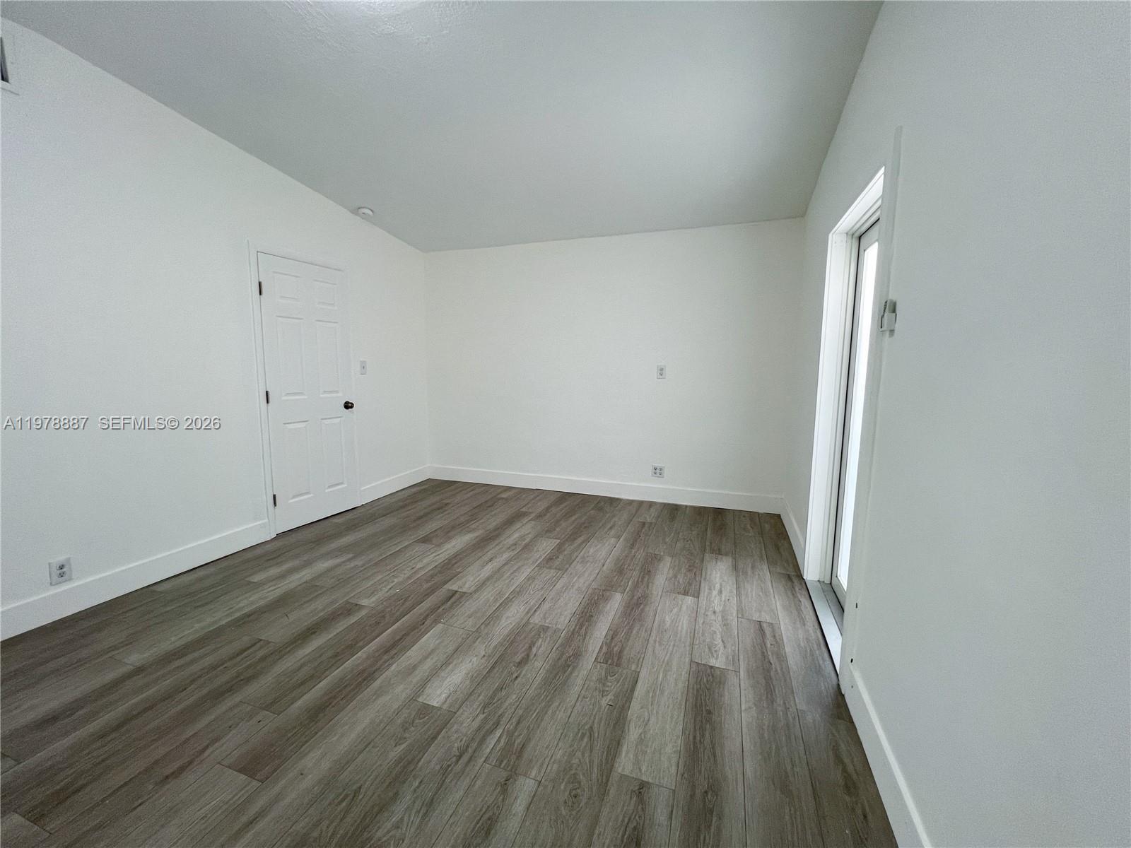 10090 W Fern St Miami, FL 33157