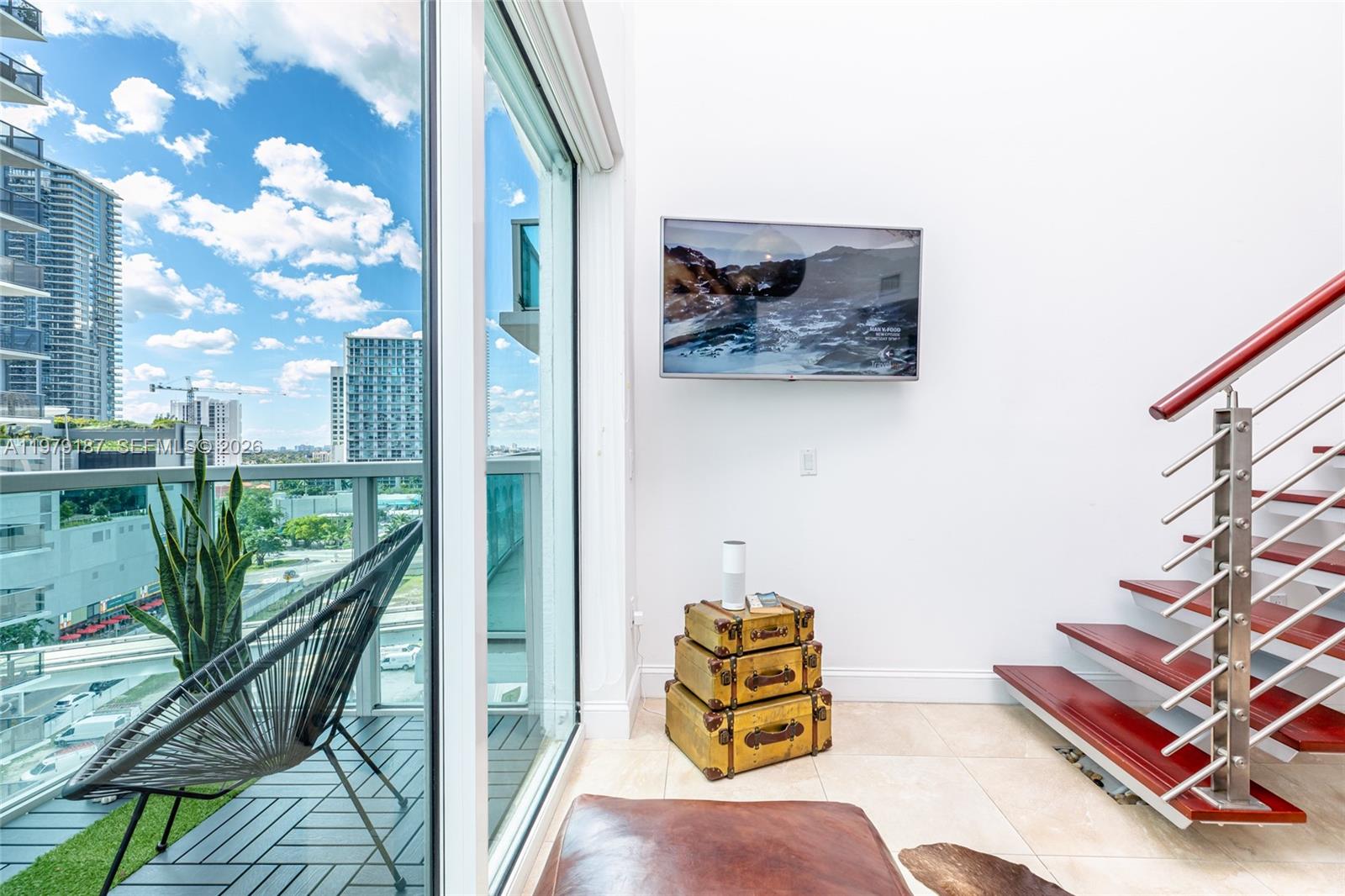 41 SE 5th St #706 Miami, FL 33131