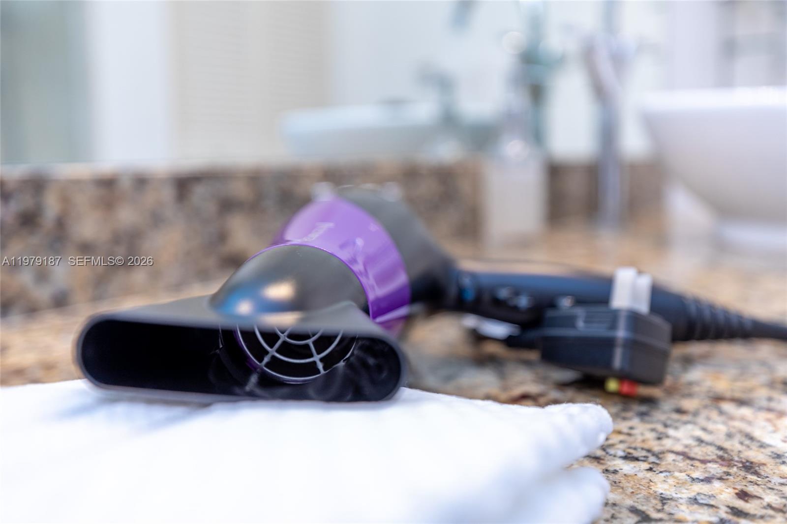 41 SE 5th St #706 Miami, FL 33131