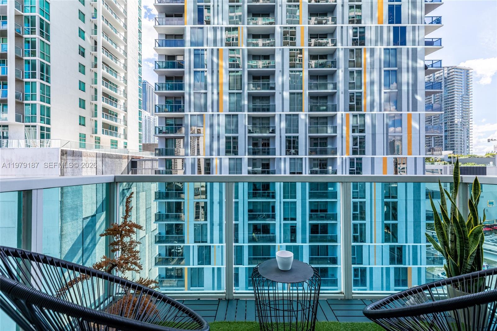 41 SE 5th St #706 Miami, FL 33131