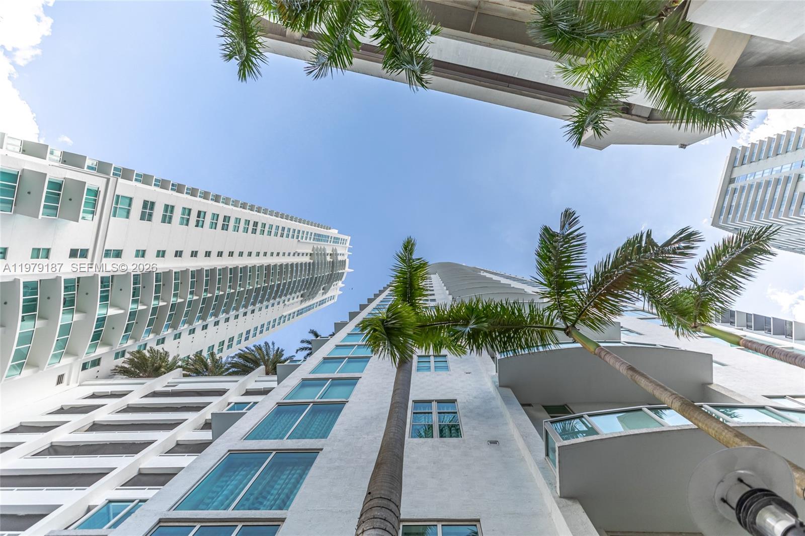 41 SE 5th St #706 Miami, FL 33131