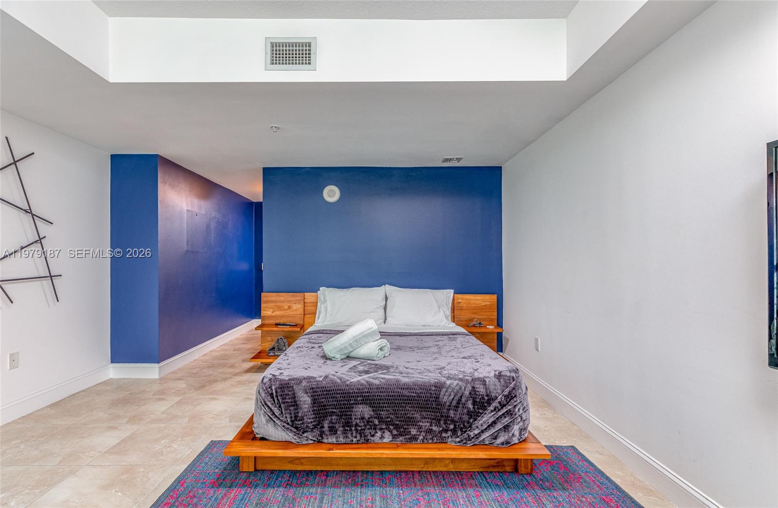 41 SE 5th St #706 Miami, FL 33131