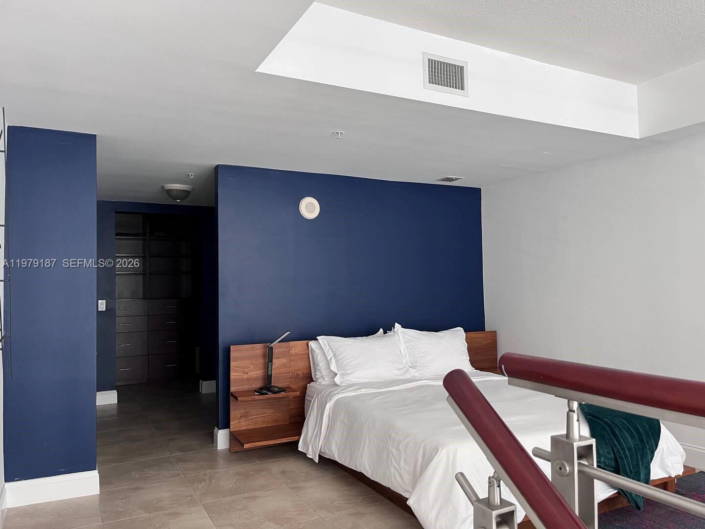 41 SE 5th St #706 Miami, FL 33131