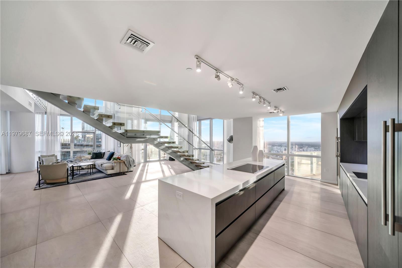 851 NE 1st Ave #Penthouse 4612 Miami, FL 33132