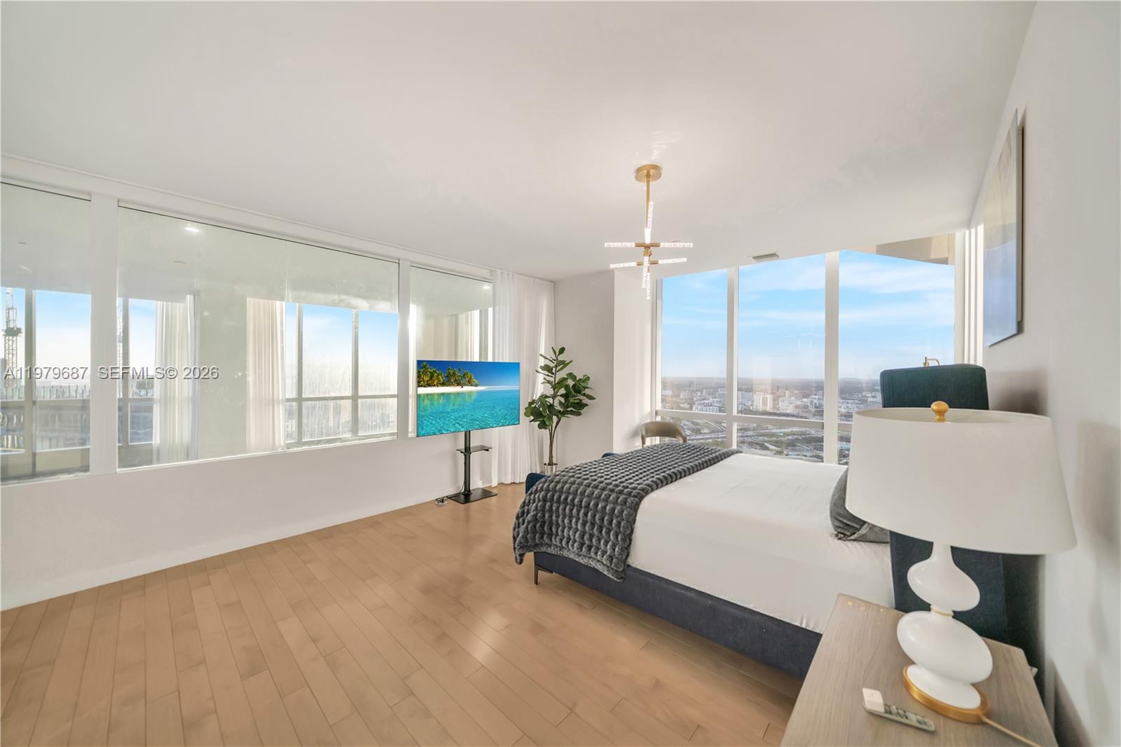 851 NE 1st Ave #Penthouse 4612 Miami, FL 33132