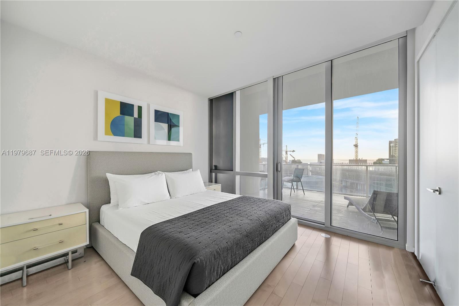 851 NE 1st Ave #Penthouse 4612 Miami, FL 33132