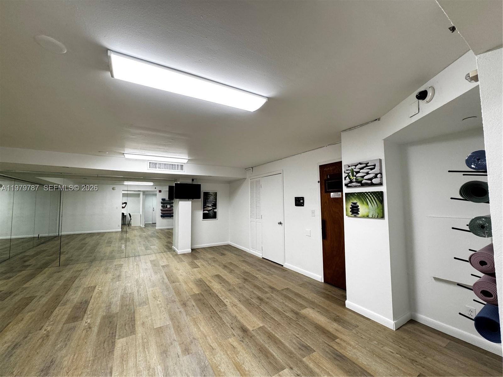 18151 NE 31st Ct #103 Aventura, FL 33160