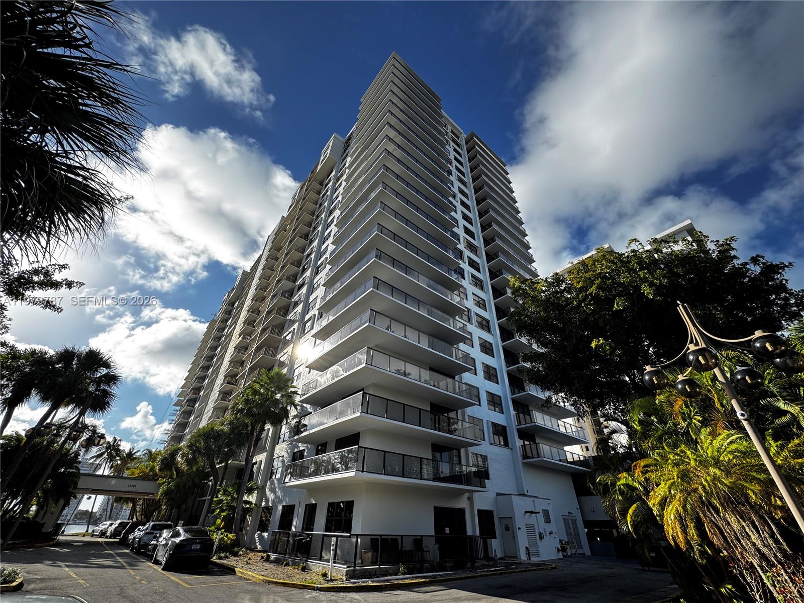 18151 NE 31st Ct #103 Aventura, FL 33160