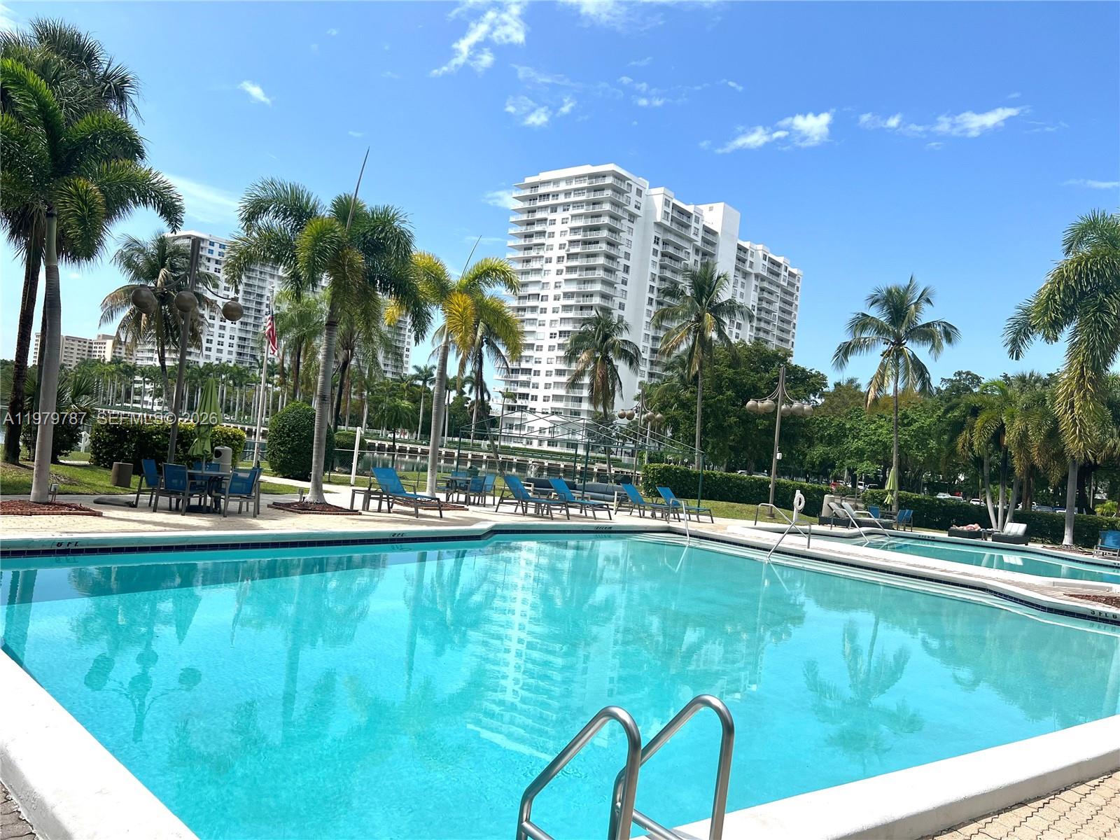 18151 NE 31st Ct #103 Aventura, FL 33160