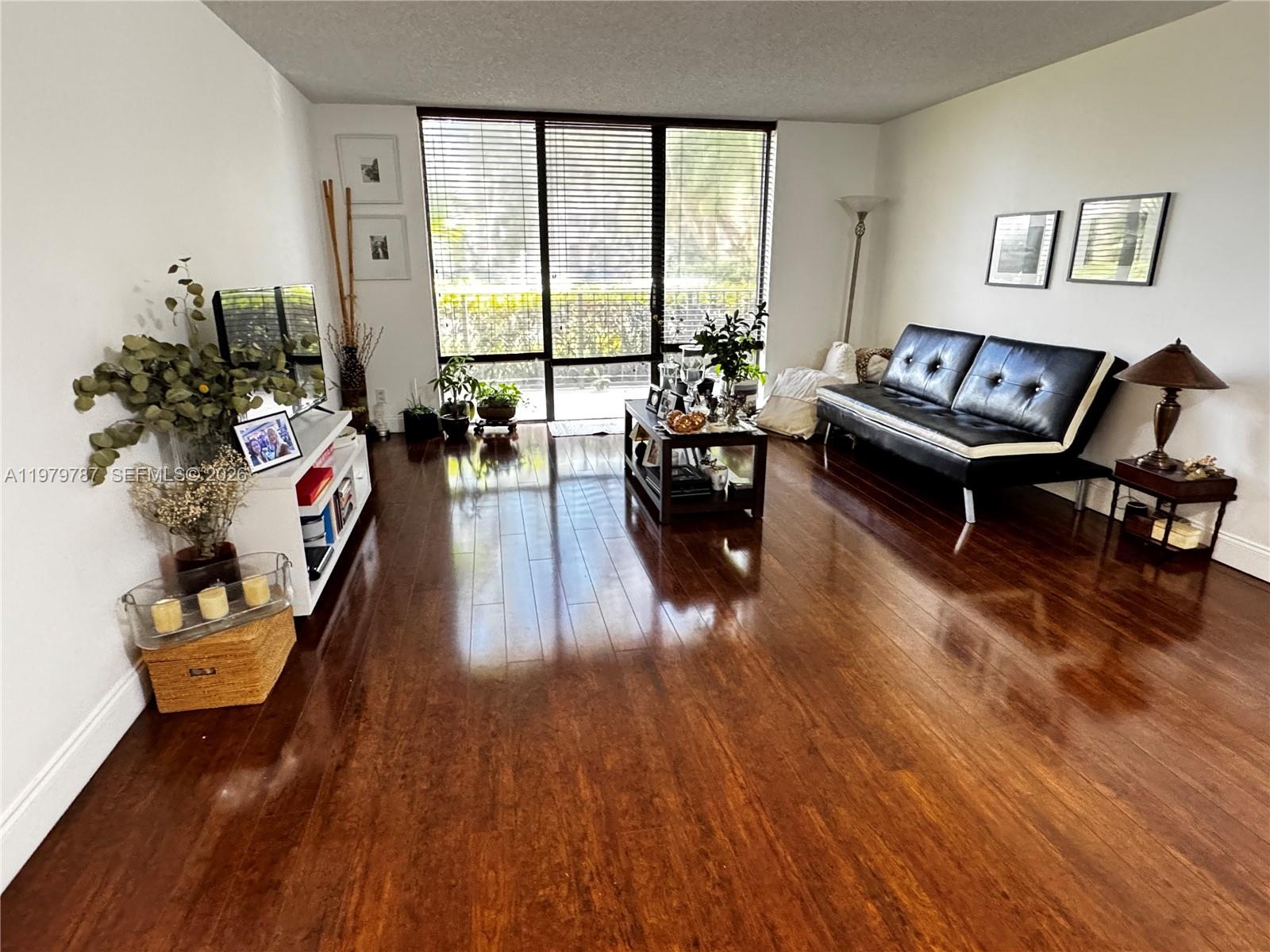 18151 NE 31st Ct #103 Aventura, FL 33160