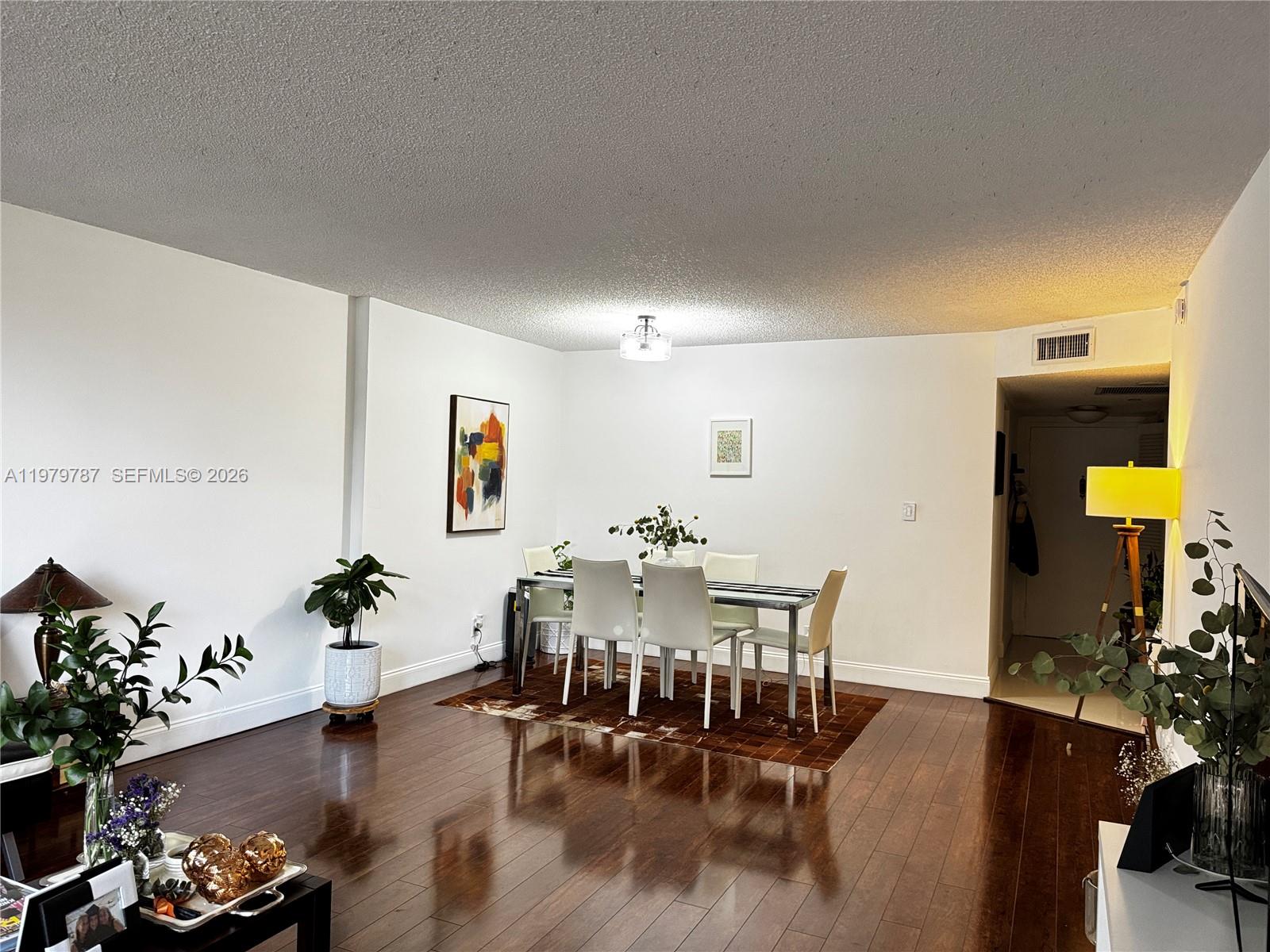 18151 NE 31st Ct #103 Aventura, FL 33160