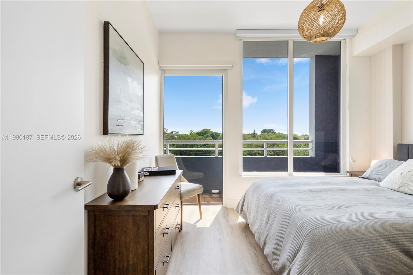 3250 Grand Ave #507 Miami, FL 33133