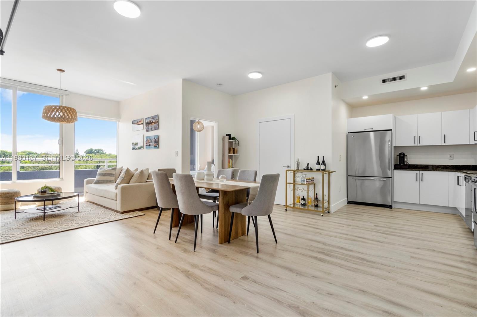 3250 Grand Ave #507 Miami, FL 33133