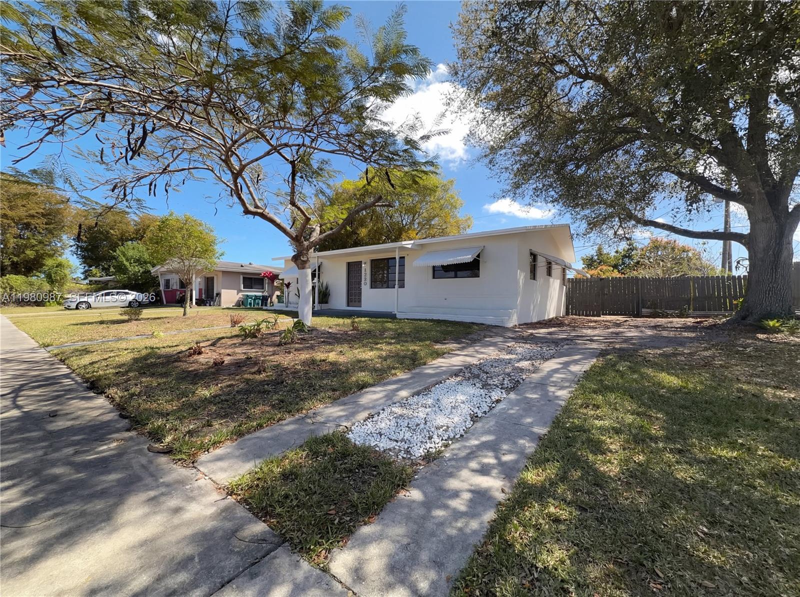 12230 SW 187th Ter Miami, FL 33177