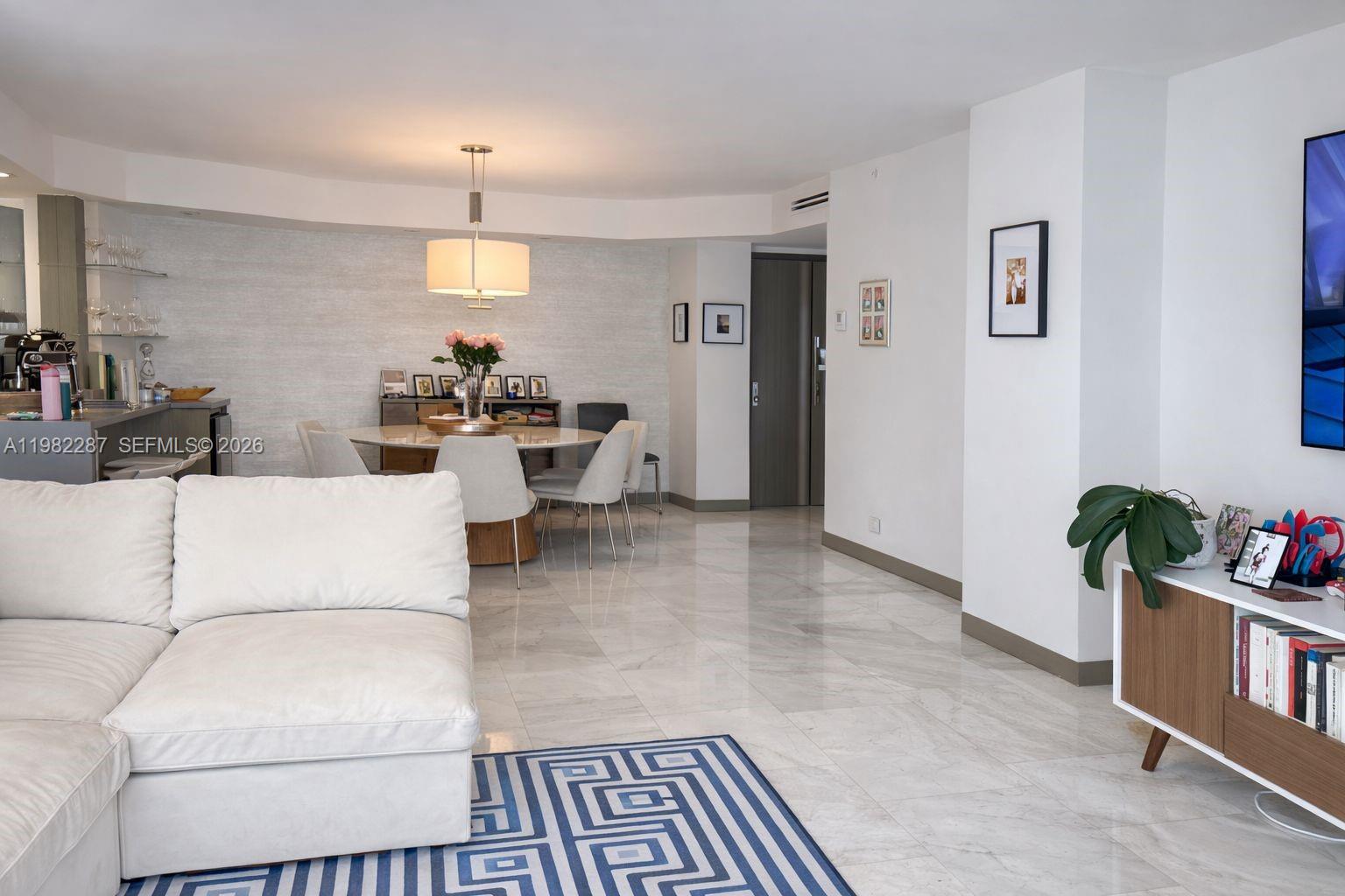 701 Brickell Key Blvd #1611 Miami, FL 33131