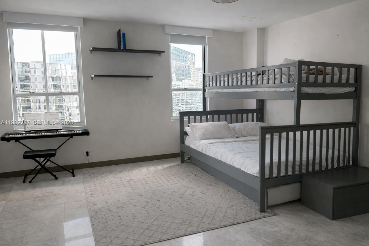 701 Brickell Key Blvd #1611 Miami, FL 33131