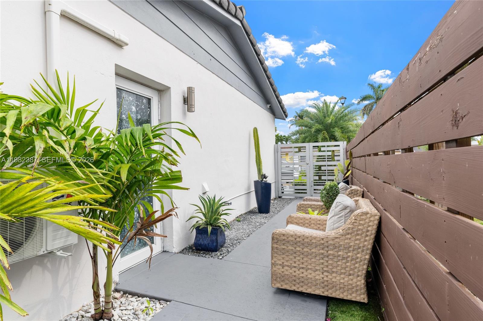 12721 SW 47th St Miami, FL 33175